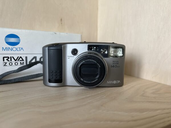 Minolta riva zoom 140 EX - Gris