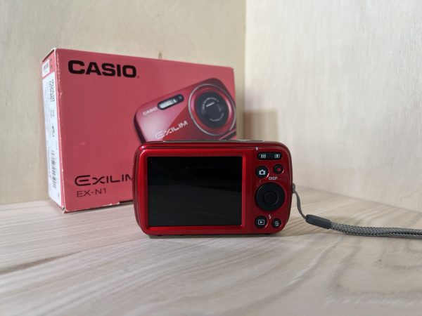 Casio Exilim EX N1 - Rouge