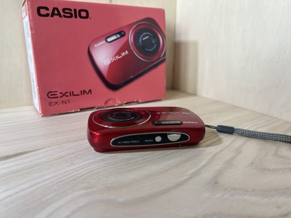 Casio Exilim EX N1 - Rouge