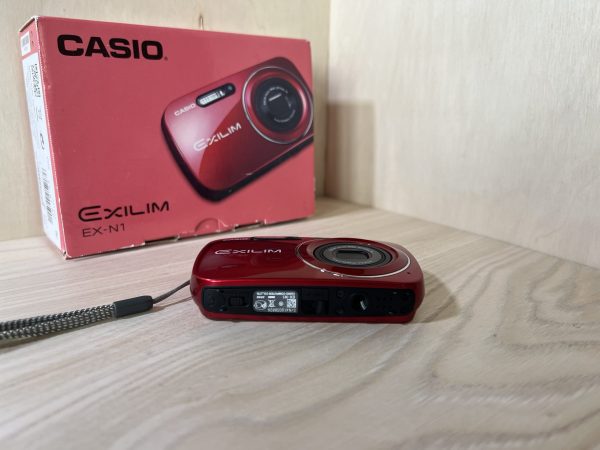 Casio Exilim EX N1 - Rouge