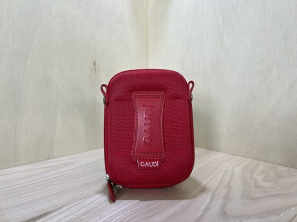 Sacoche Gaudi pour compact numérique - Rouge