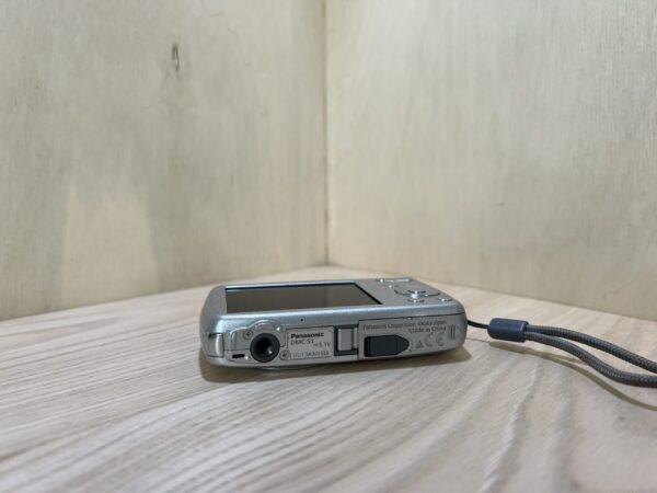 Panasonic Lumix DMC-S1