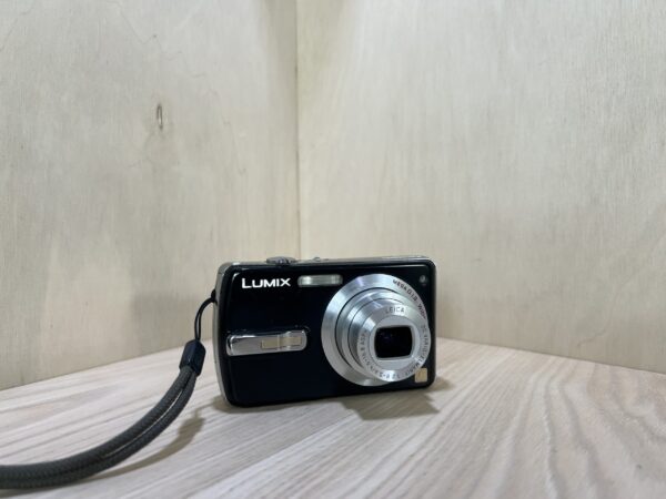 Panasonic Lumix FX50
