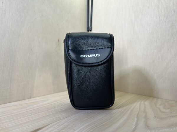Housse vintage Olympus pour compact argentique
