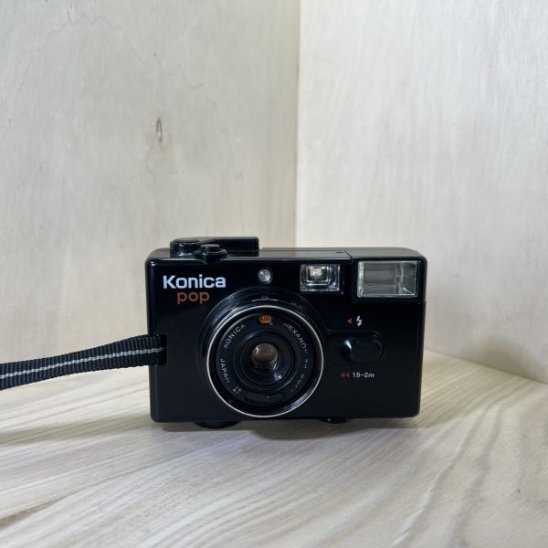 Konica Pop - Noir