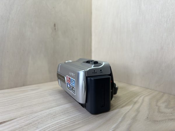 Sony Handycam DCR SR21E