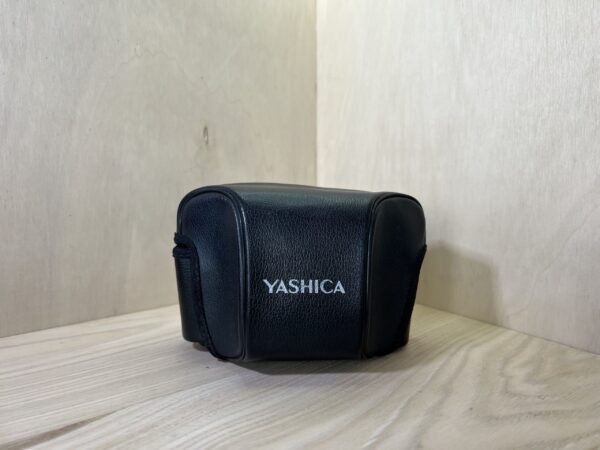 img_6532 Housse Yashica pour argentique Yashica