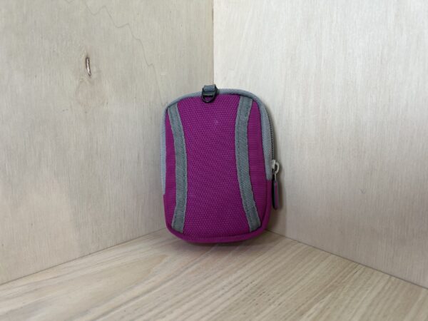 Sacoche Case Logic pour compact numérique - Rose