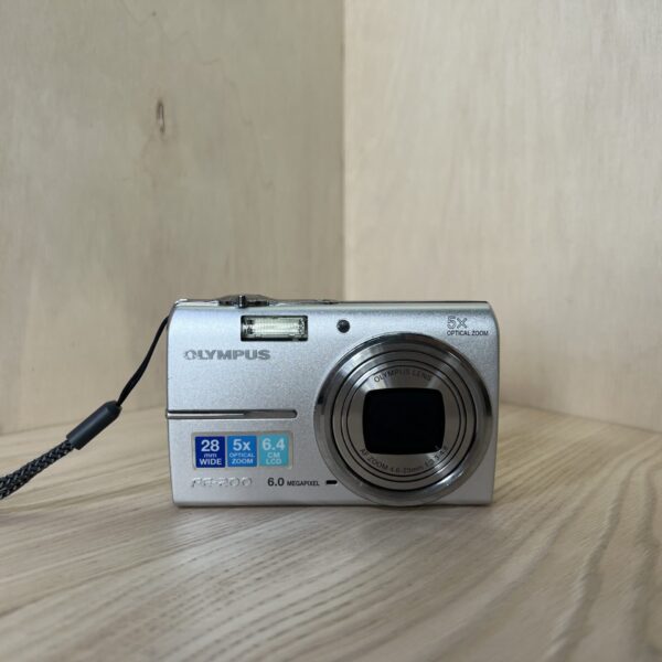 Olympus FE-200