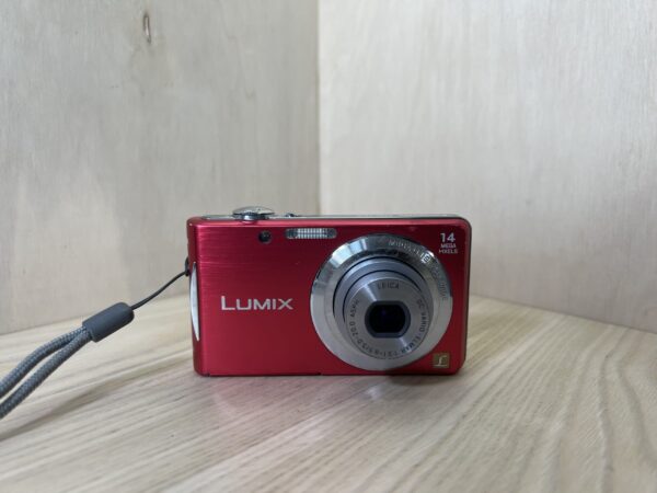 Panasonic Lumix FS16
