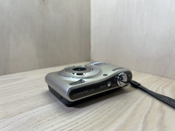 Nikon Coolpix L21