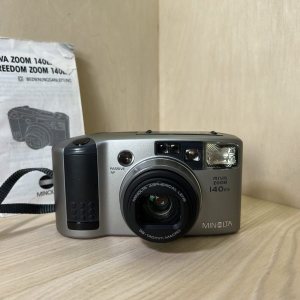 Minolta Riva zoom 140 EX - Gris