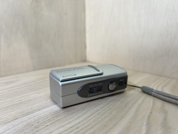Sony Cybershot DSC U20