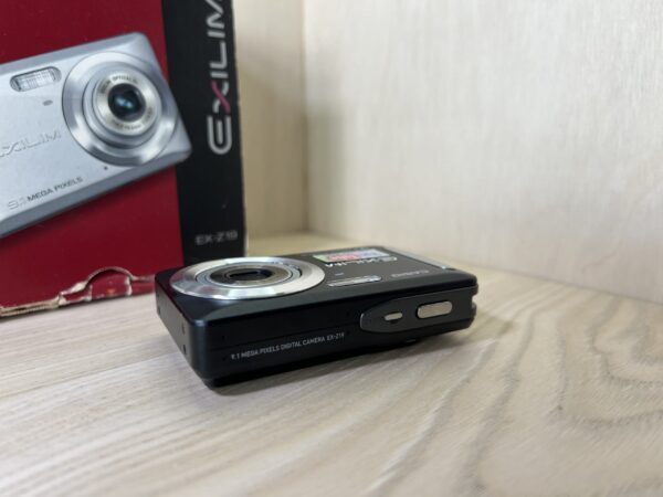 Casio Exilim EX-Z19