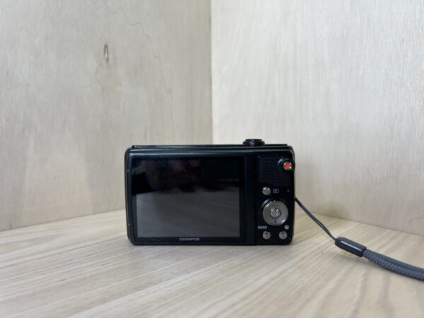 Olympus D-755