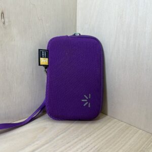 Housse case Logic pour compact numérique – Violet