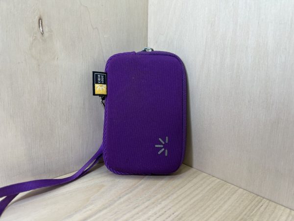 Housse case Logic pour compact numérique - Violet