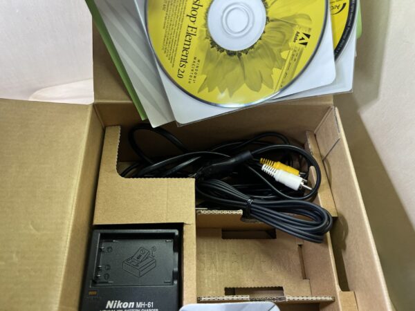 Nikon Coolpix 3700