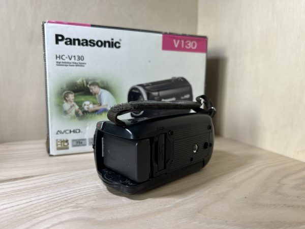 Panasonic HC V130