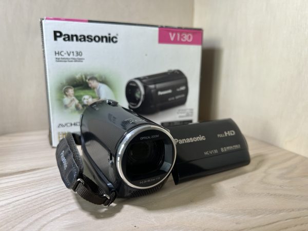 Panasonic HC V130