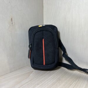 Sacoche Case Logic pour compact numérique – Noir