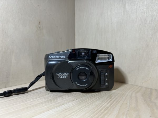 Olympus Superzoom 700BF - Noir