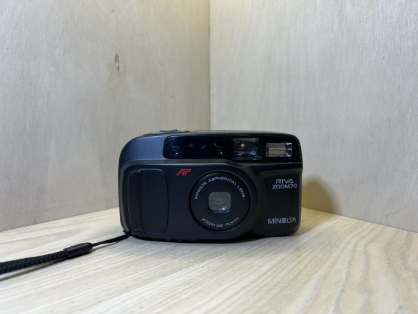 Minolta Riva Zoom 70 - Noir