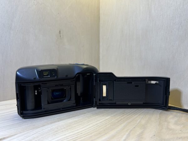 Minolta Riva Zoom 70 - Noir