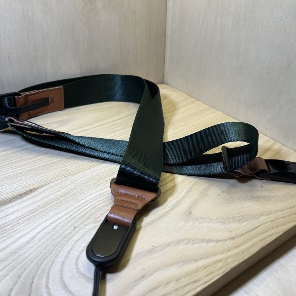 Sangle pour appareil photo type peak design