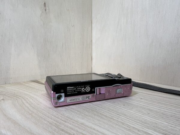 Nikon Coolpix S570