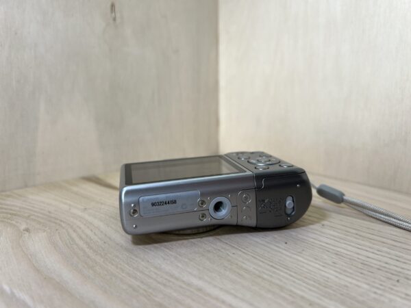 Canon A1100IS
