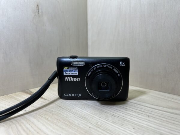 Nikon Coolpix S3700