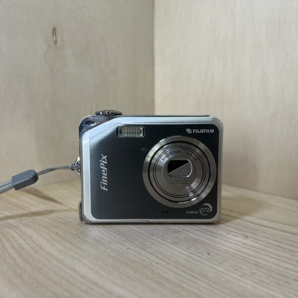 Fujifilm Finepix V10