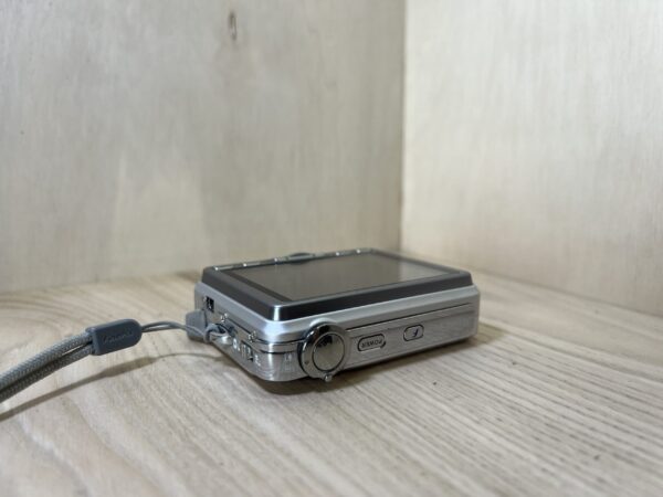 Fujifilm Finepix V10
