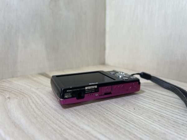 Nikon Coolpix S3000