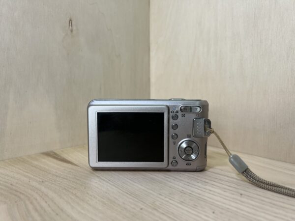 Samsung L700