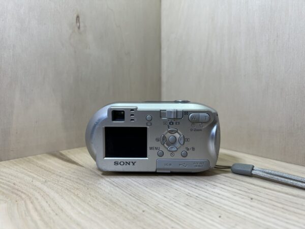 Sony Cybershot DSC P43