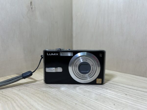 Panasonic Lumix DMC FX7