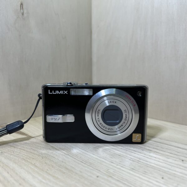 Panasonic Lumix DMC FX7