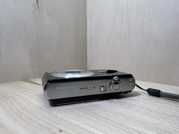 Panasonic Lumix DMC FX7