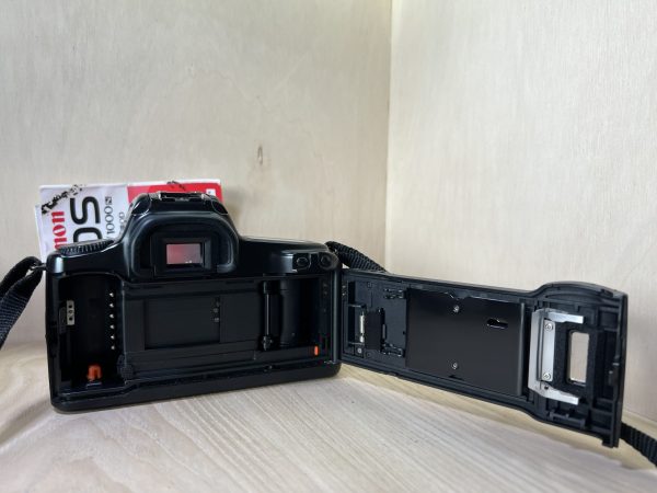 Canon EOS 1000FN + objectif Tamron 28-200mm - Noir