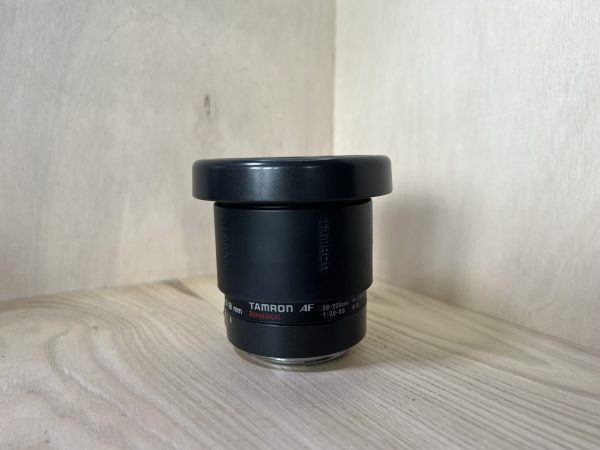 Canon EOS 1000FN + objectif Tamron 28-200mm - Noir