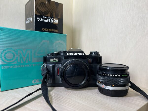 Olympus OM40 Program + Zuiko 50mm f/1.8