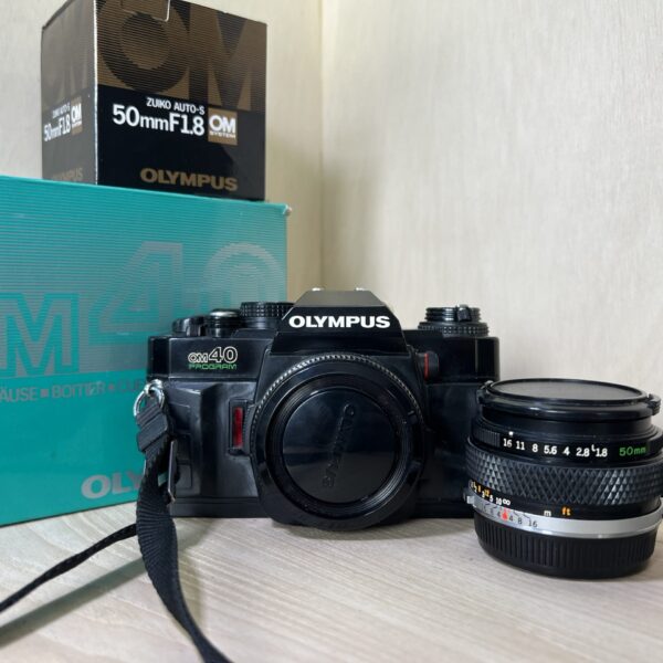 Olympus OM40 Program + Zuiko 50mm f/1.8