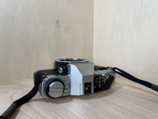 Olympus OM-20 + Tokina 70-210mm f/4-5.6