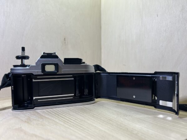 Nikon FG-20 + Objectif Nikkor 50mm f/1.8