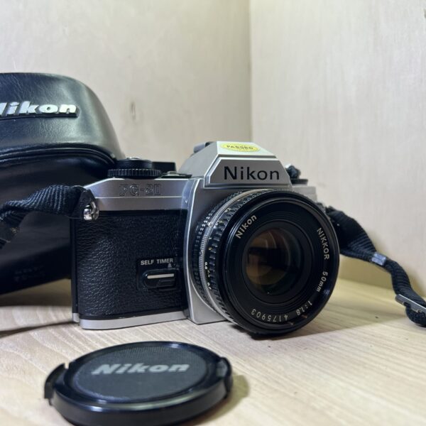 Nikon FG-20 + Objectif Nikkor 50mm f/1.8