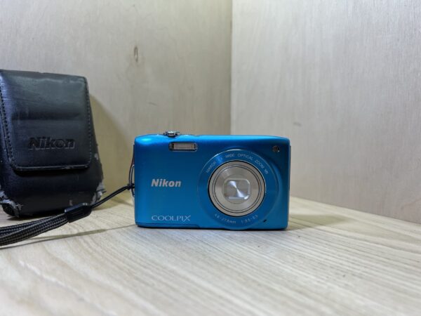 Nikon coolpix S3300