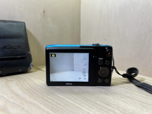Nikon coolpix S3300