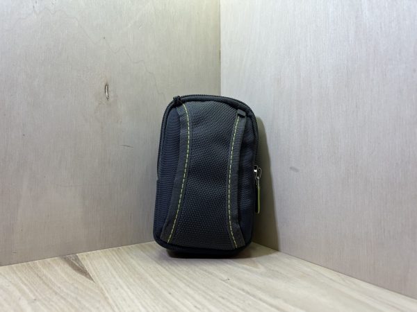 Sacoche case Logic pour compact numérique - Noir